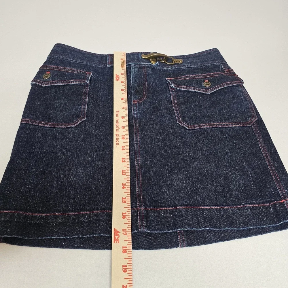 Lauren Jeans Co.‎ Denim Mini Skirt with Metal Buckle Size 8 Pockets Red Trim EUC